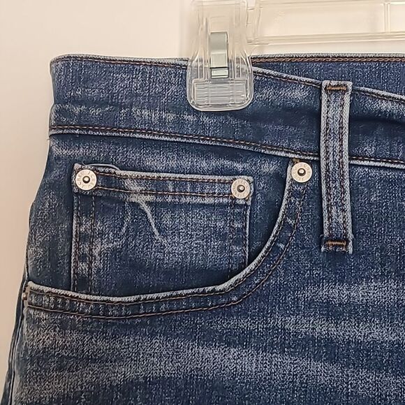 J. Crew mid-rise Billie Demi-boot crop jeans in Lantern wash Size 32 - Picture 5 of 15